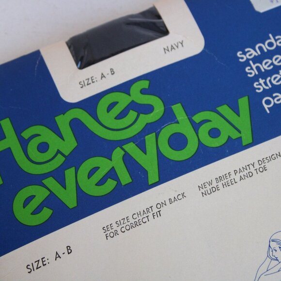 Vintage 1980s 1990s Pantyhose, New NOS, Hanes Navy, Size A-B, Sheer Stretch - Picture 2 of 10